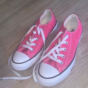 Pink converse